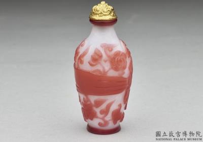 图片[2]-Red-on-white glass overlay snuff bottle with a wrapper design, Qing dynasty, Qianlong reign (1736-1795)-China Archive